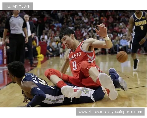 周琦正式加盟火箭队:中美篮球交流再升级